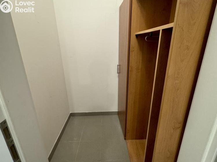 Prodej bytu 2+KK Praha, Třinecká 769 č. 15