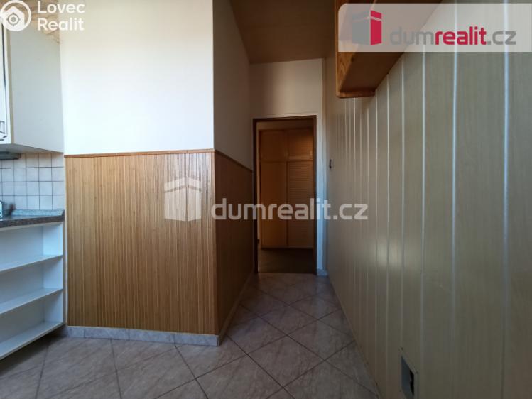 Pronájem bytu 2+1 Ostrov, Severní č. 12