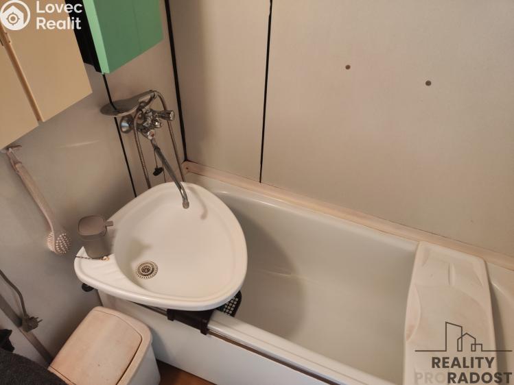 Prodej bytu 3+1 Chomutov, Kyjická č. 5