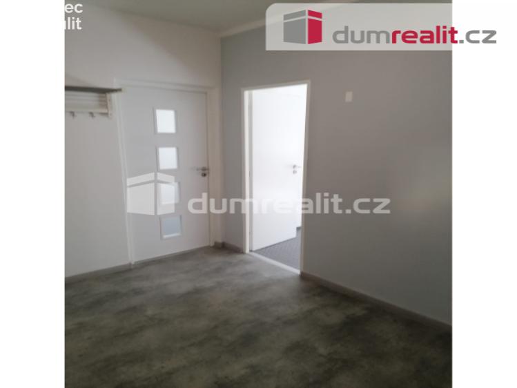 Pronájem bytu 2+1 Karlovy Vary, Janáčkova č. 16