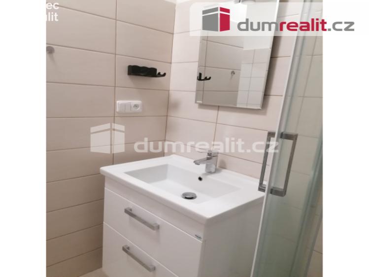 Pronájem bytu 2+1 Karlovy Vary, Janáčkova č. 27