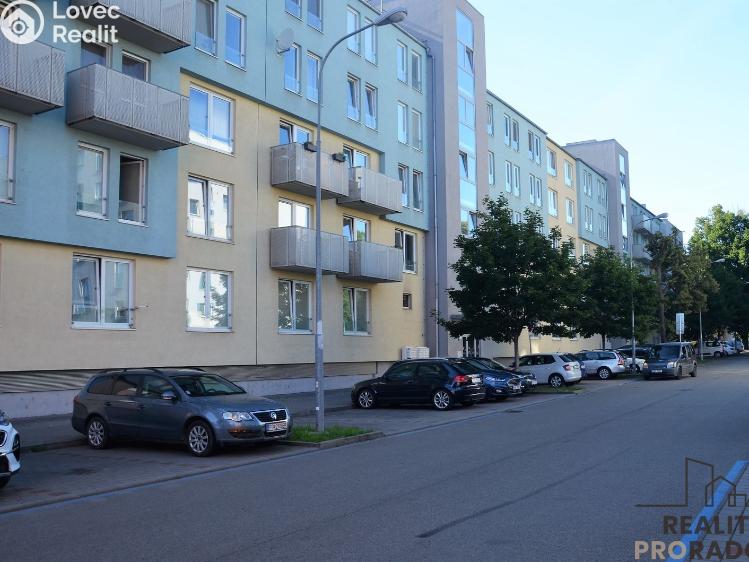 Оренда квартири 1+KK Brno, Zderadova č. 3