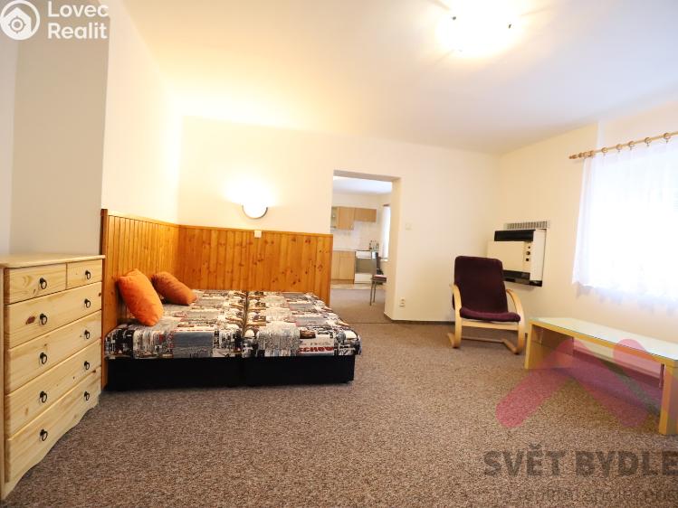 Pronájem bytu 2+KK Praha, Ohnivcova 660/29 č. 8