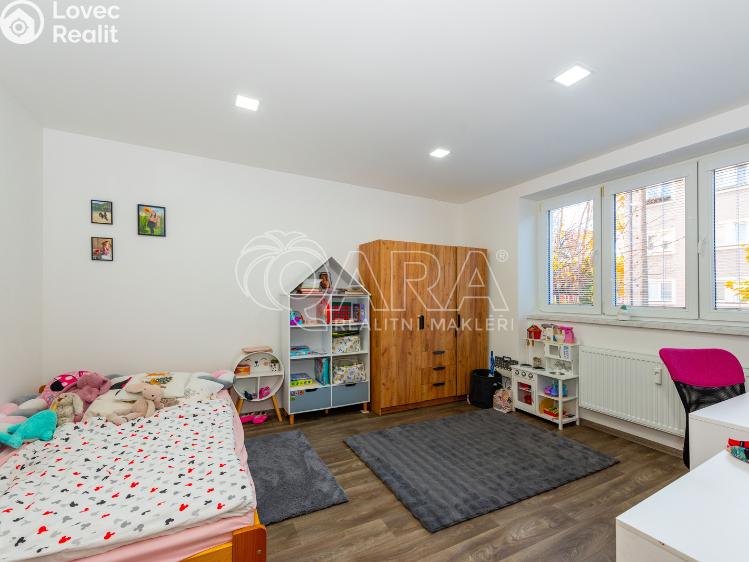 Pronájem bytu 2+1 Trutnov, Tkalcovská 452 č. 5