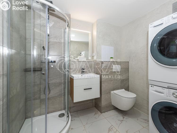 Pronájem bytu 2+1 Trutnov, Tkalcovská 452 č. 8