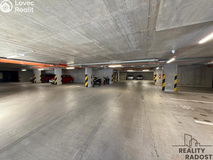 Pronájem garážového stání Olomouc, Aloise Rašína 345/8 č. 5