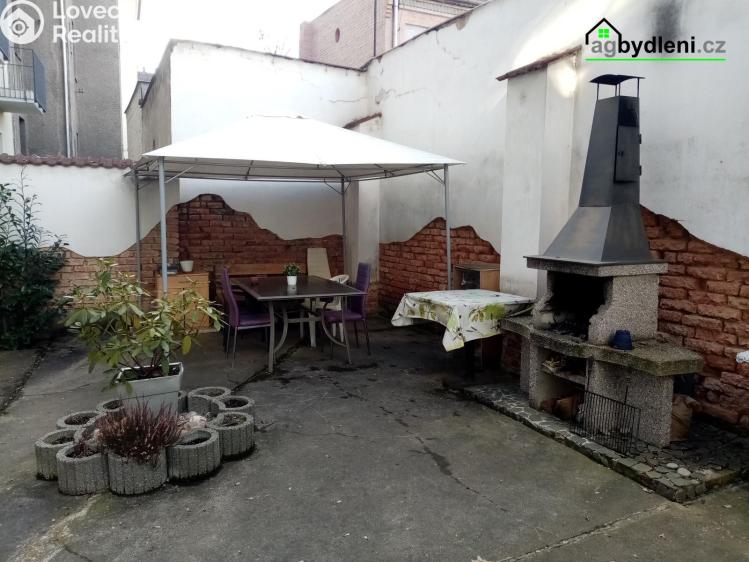 Pronájem bytu 1+KK Plzeň, Antonína Uxy č. 9