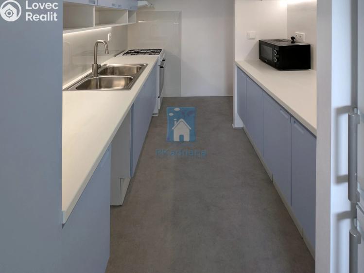 Pronájem bytu 4+1 Praha, Chalabalova č. 3