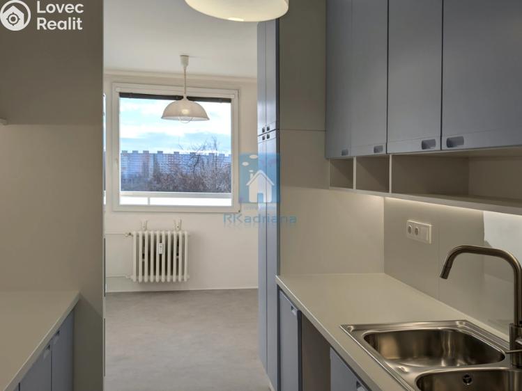 Pronájem bytu 4+1 Praha, Chalabalova č. 4