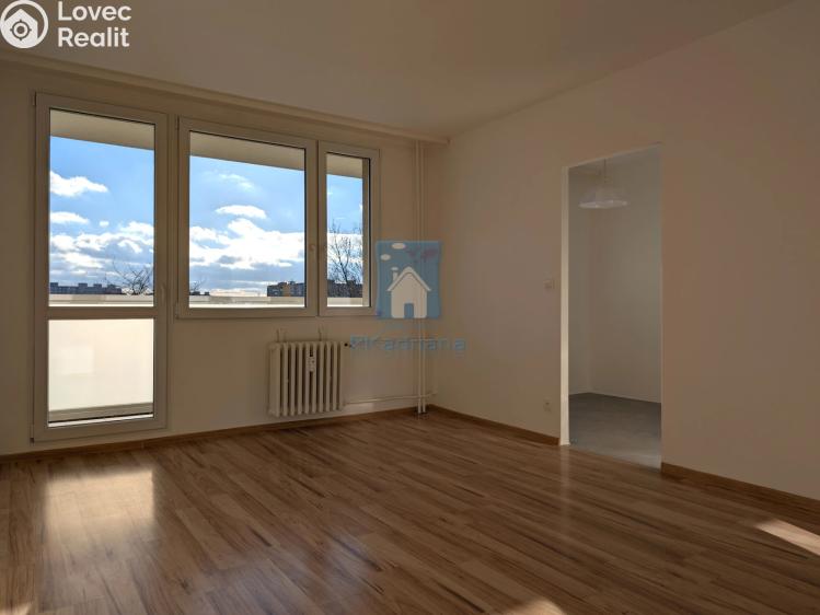 Pronájem bytu 4+1 Praha, Chalabalova č. 10