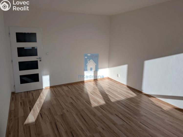 Pronájem bytu 4+1 Praha, Chalabalova č. 12