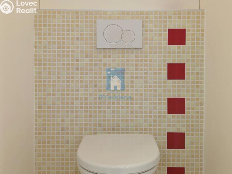 Pronájem bytu 4+1 Praha, Chalabalova č. 15