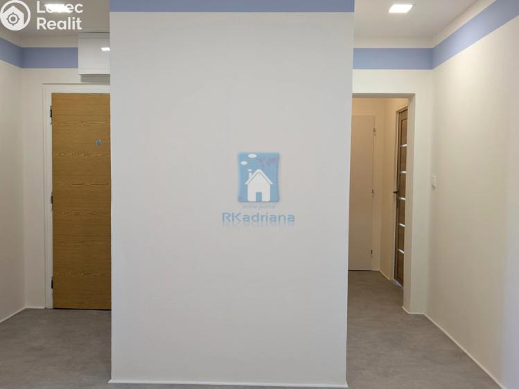 Pronájem bytu 4+1 Praha, Chalabalova č. 22