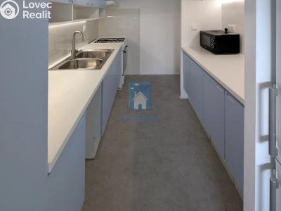 Pronájem bytu 4+1 Praha, Chalabalova č. 3