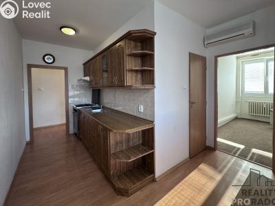 Pronájem bytu 3+1 Břeclav, Bří. Mrštíků č. 4