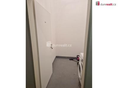 Pronájem garáže Praha 3, Pitterova č. 1