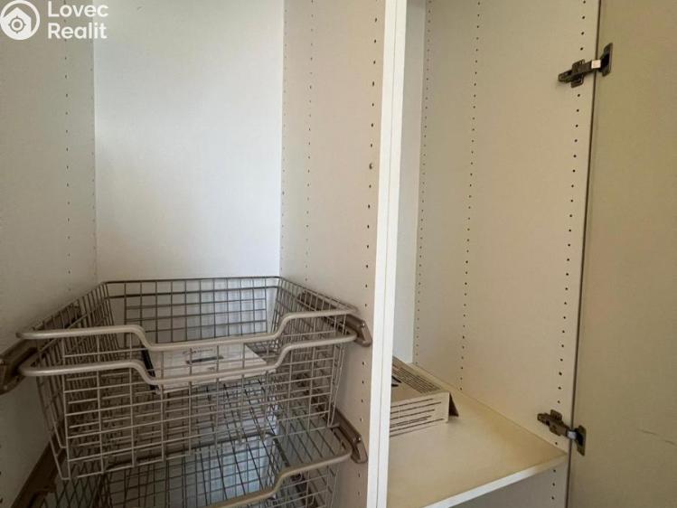 Pronájem bytu 1+KK Praha, Zenklova č. 9