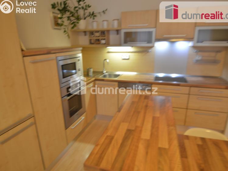 Pronájem bytu 1+KK Praha 9, Trmická č. 10