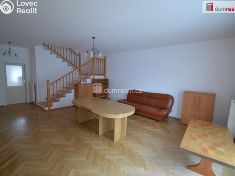 Оренда сімейного будинку Jeneč, Úhonická č. 2