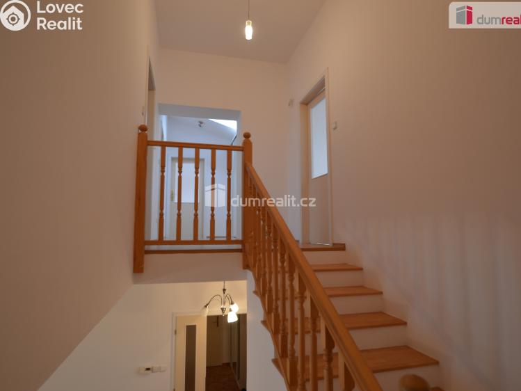 Оренда сімейного будинку Jeneč, Úhonická č. 6