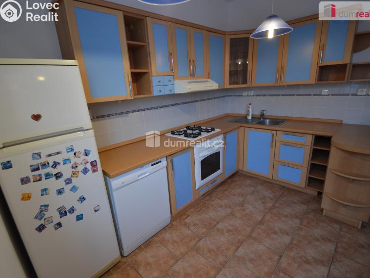 Оренда сімейного будинку Jeneč, Úhonická č. 7