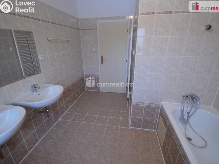 Оренда сімейного будинку Jeneč, Úhonická č. 10