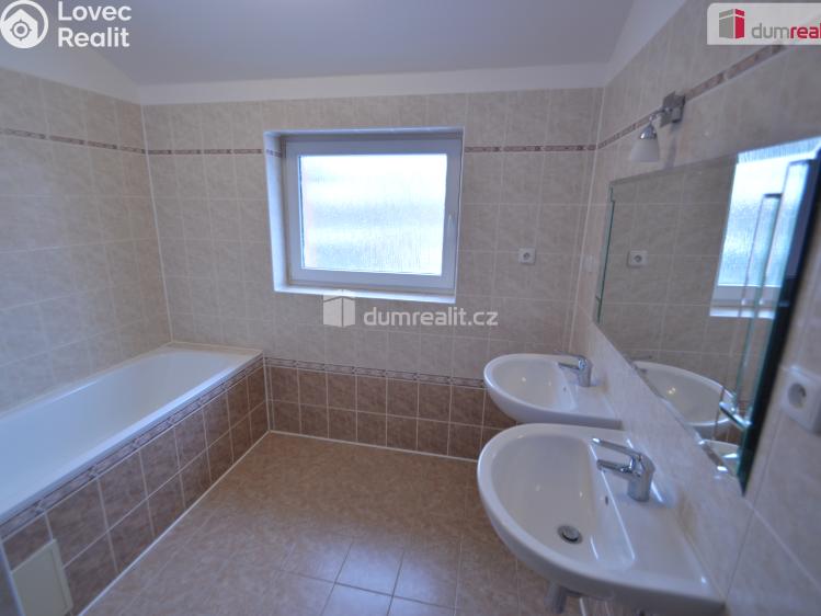 Оренда сімейного будинку Jeneč, Úhonická č. 11