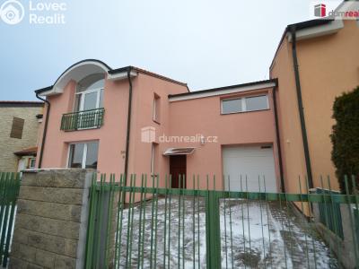 Аренда семейного дома Jeneč, Úhonická č. 1