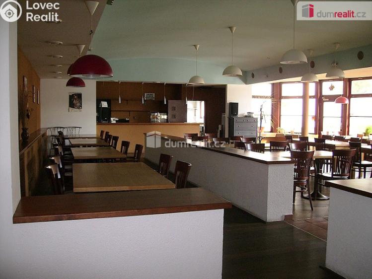 Pronájem restaurace Praha-Benice, Květnového povstání č. 3