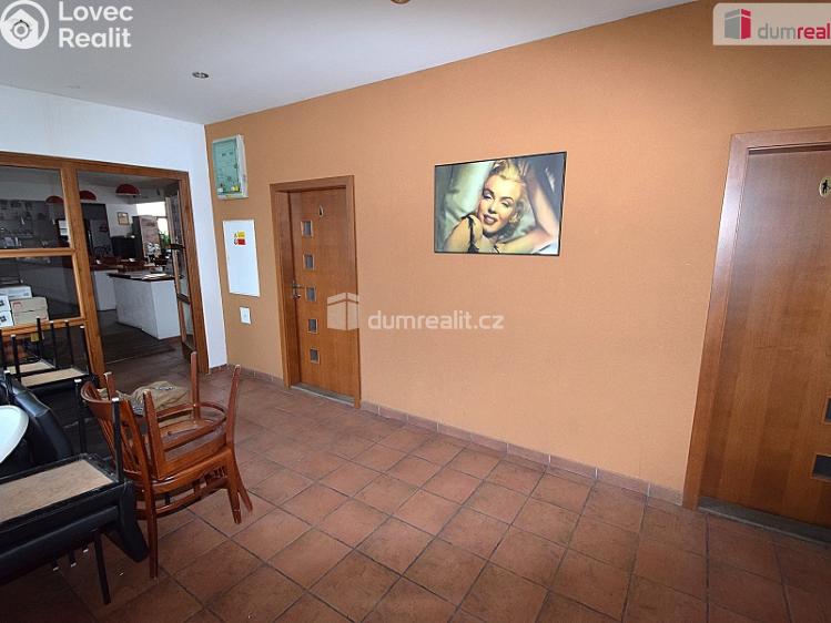 Pronájem restaurace Praha-Benice, Květnového povstání č. 10