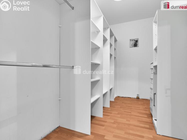 Prodej bytu 2+1 Karlovy Vary, Závodu míru č. 9