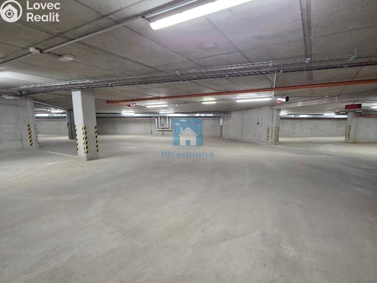 Pronájem garážového stání Plzeň, Rejskova č. 4