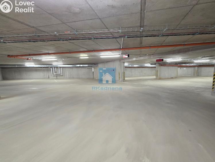 Pronájem garážového stání Plzeň, Rejskova č. 5