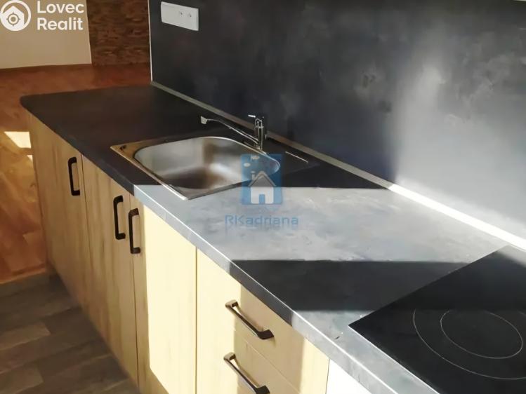 Pronájem bytu 2+KK Plzeň, Antonína Uxy č. 1