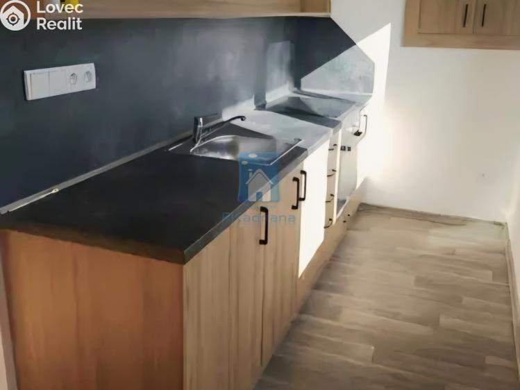 Pronájem bytu 2+KK Plzeň, Antonína Uxy č. 2