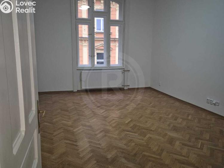 Sale apartment 3+KK České Budějovice, Karla IV. 104/2 č. 14