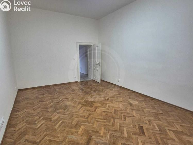 Sale apartment 3+KK České Budějovice, Karla IV. 104/2 č. 15