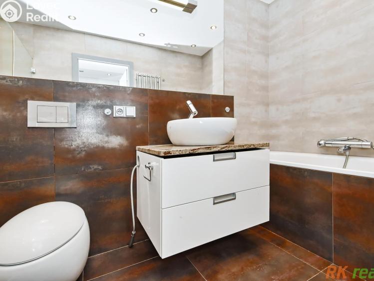 Pronájem bytu 2+KK Praha, Choceradská č. 17