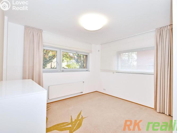 Pronájem bytu 3+KK Praha, Kolejní č. 4