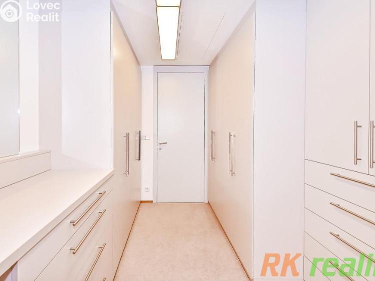 Pronájem bytu 3+KK Praha, Kolejní č. 20