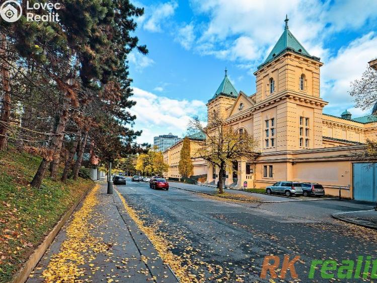 Pronájem bytu 3+KK Praha, Kolejní č. 22