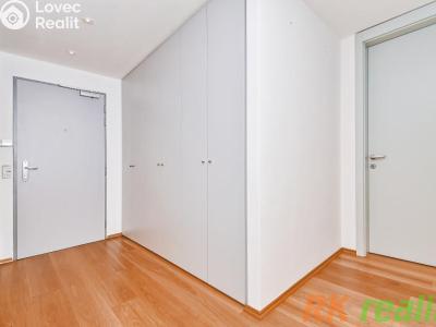 Pronájem bytu 3+KK Praha, Kolejní č. 6