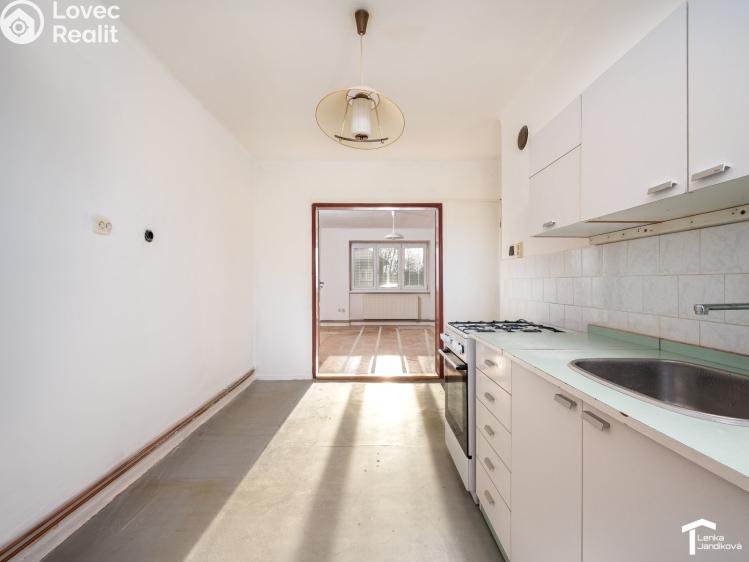 Prodej bytu 2+1 Pardubice, Dašická č. 4