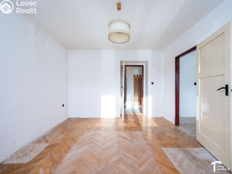 Prodej bytu 2+1 Pardubice, Dašická č. 8