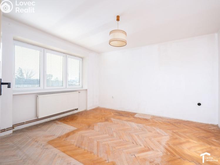 Prodej bytu 2+1 Pardubice, Dašická č. 9