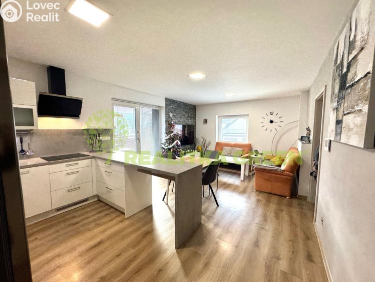 Prodej rodinného domu Hvozdná, Hlavní 3 č. 13