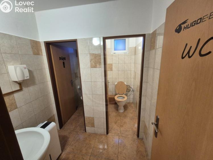 Rent commercial space Boršov nad Vltavou, Poříčská 282 č. 9