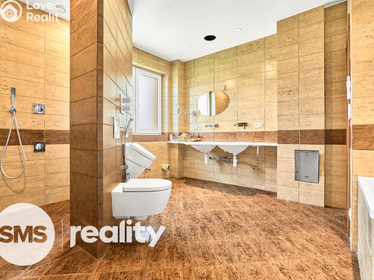 Продажа семейного дома Praha, Armády 179/61 č. 3