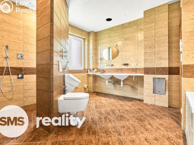 Продаж сімейного будинку Praha, Armády č. 3