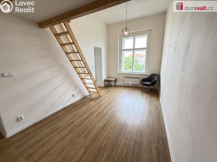 Rent apartment 1+KK Praha 5, Na Valentince č. 5